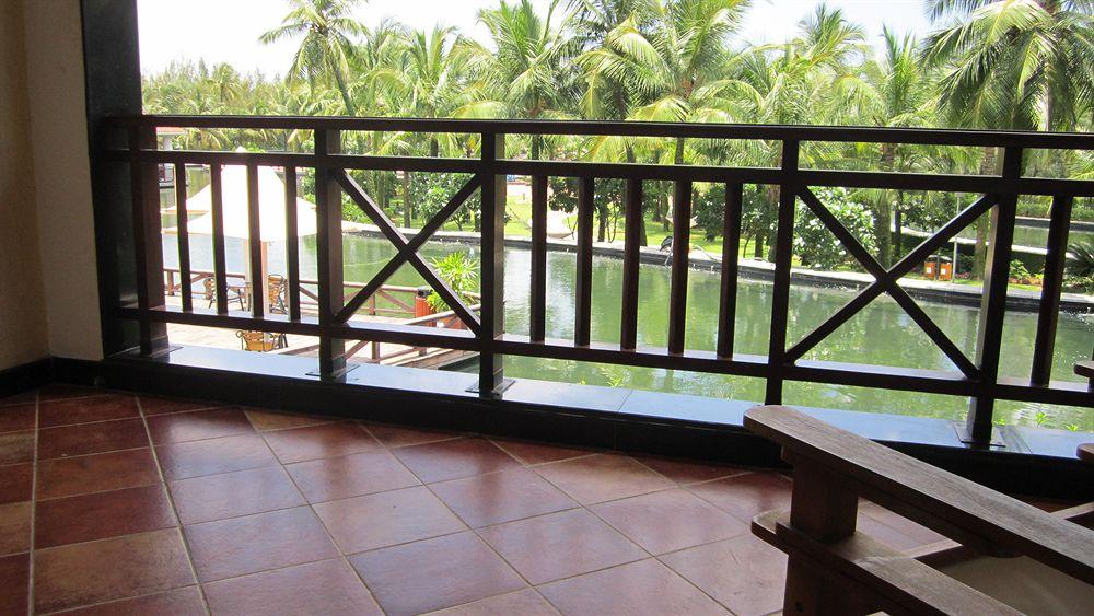 Ocean Spray Kālapettai Exterior foto